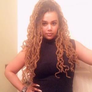 Meet your Posher, Carla